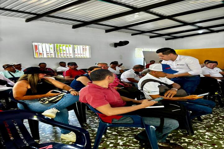 La Gobernación del Caquetá Socializo Proyecto Puente Vehicular Sobre Río Caguán