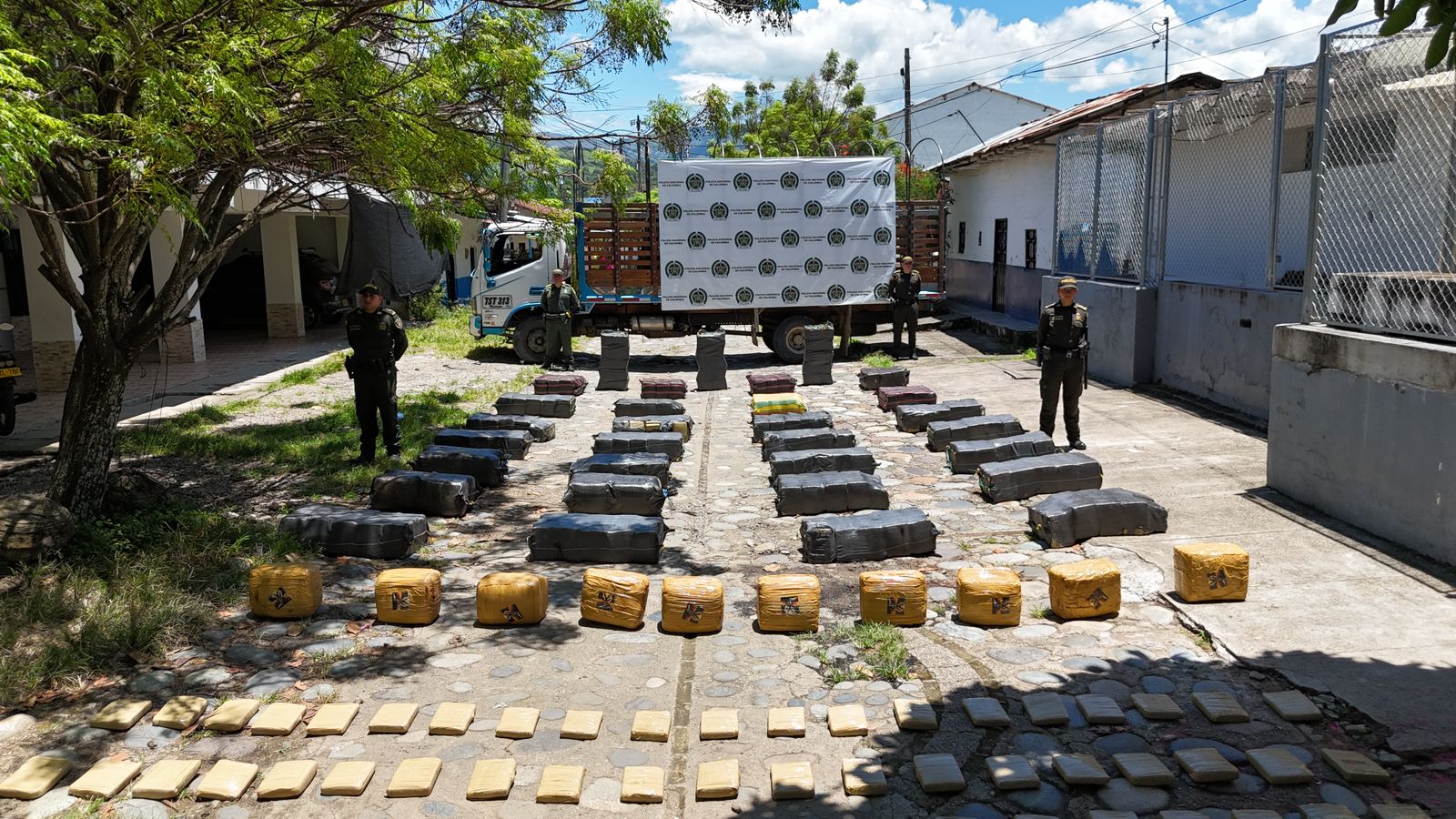 Golpe al narcotráfico: incautan 1,5 toneladas de marihuana en vía La Plata – Paicol