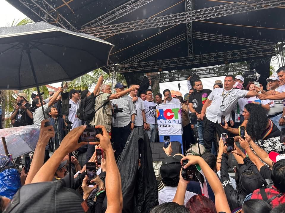 Visita de Iván Cepeda a Pitalito genera polémica: retrasos, discurso breve y cuestionamientos por asistentes
