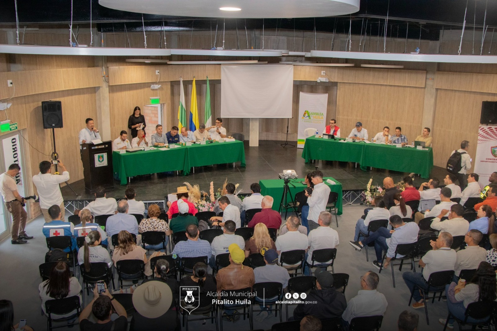 El alcalde pidió frenar los atentados con explosivos en la ciudad