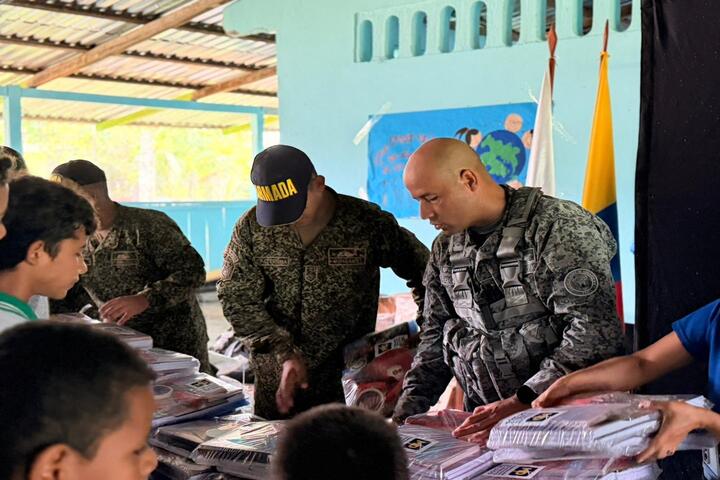 Entrega de kits escolares benefició a la comunidad de Las Mercedes