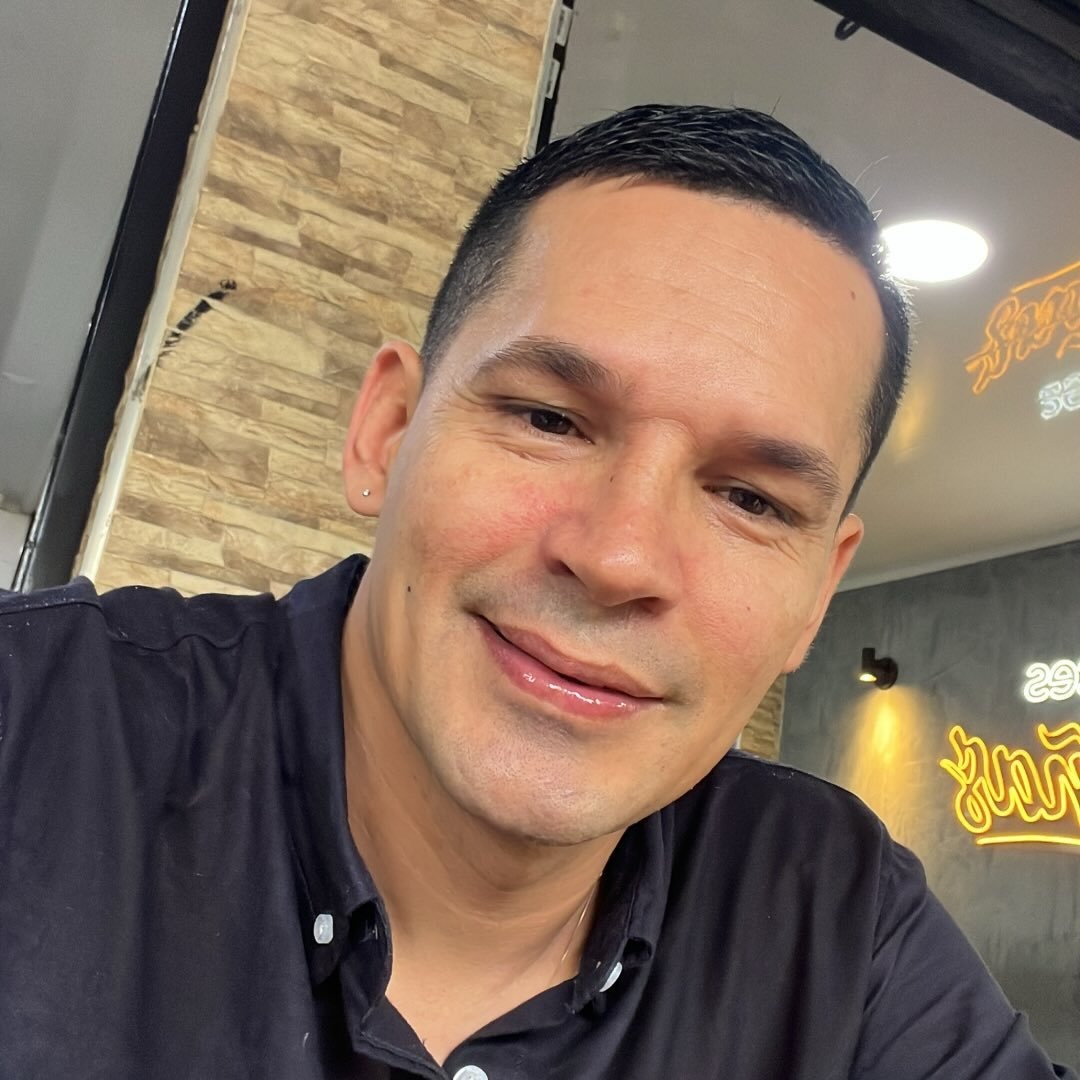Jesús Fernando Tejada se pronuncia tras denuncia por presunto acoso y asegura ser inocente