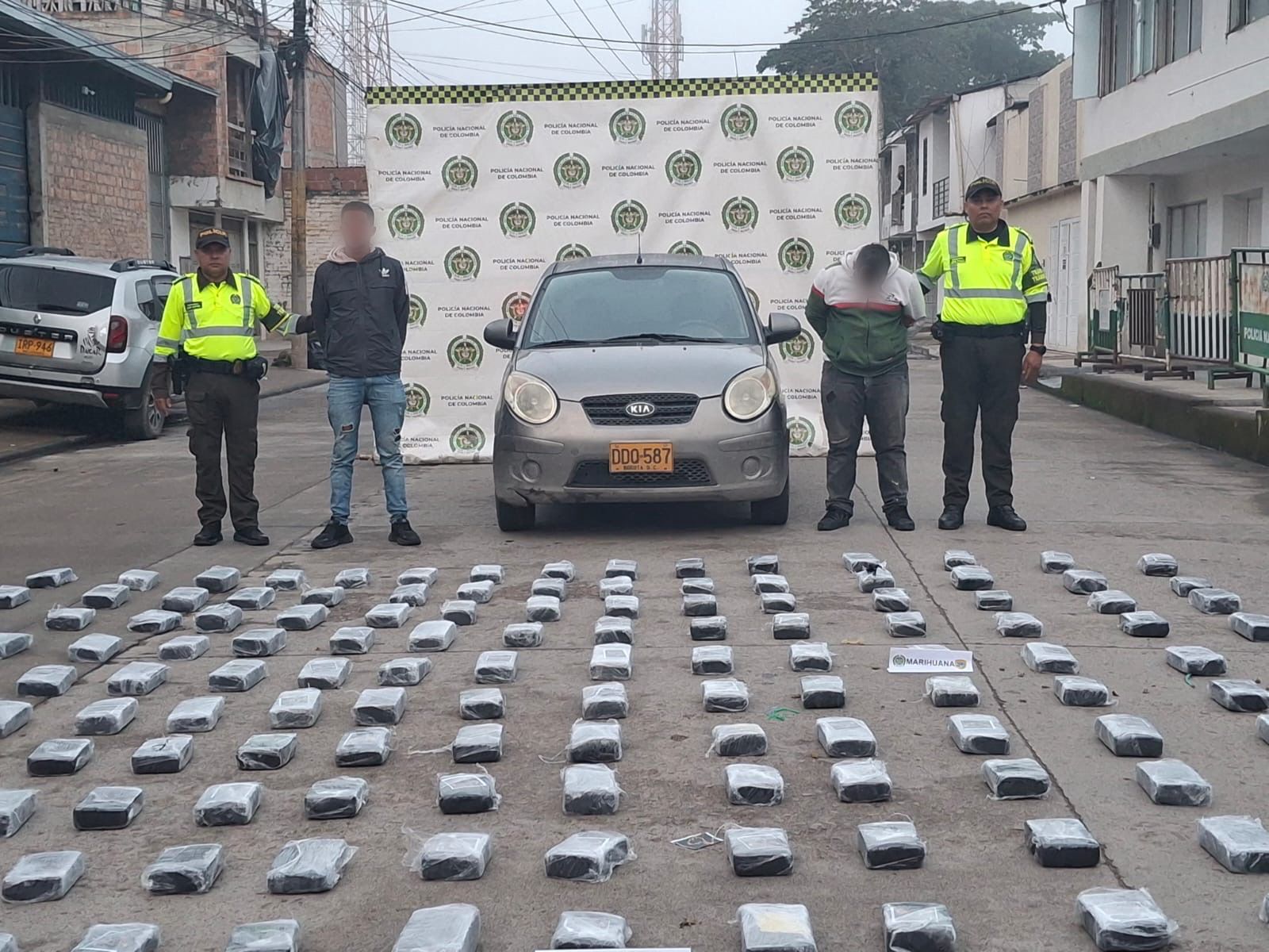 Ejército incauta media tonelada de marihuana en el Huila y golpea finanzas de grupo armado