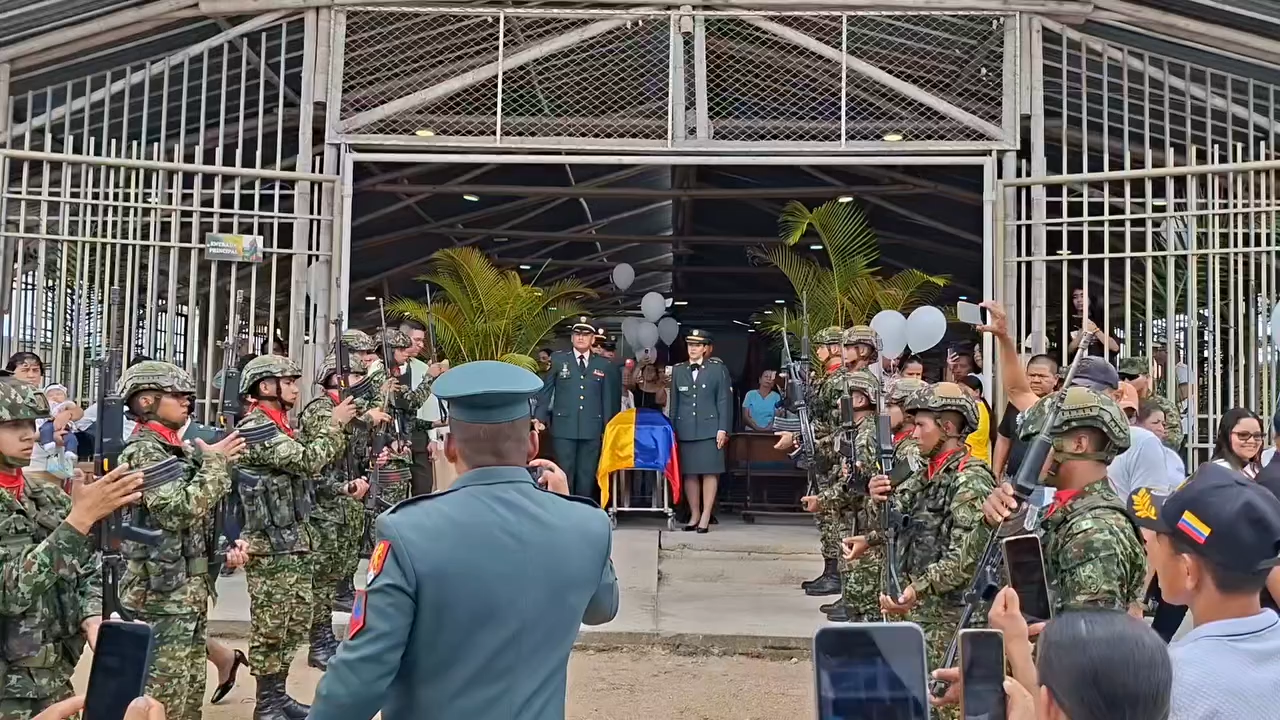 Pitalito despide con honores militares a soldado laboyano víctima de tragedia aérea