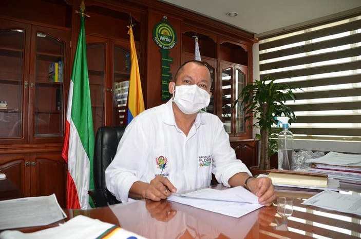 Alcalde de Florencia denunció presunto " Cartel "