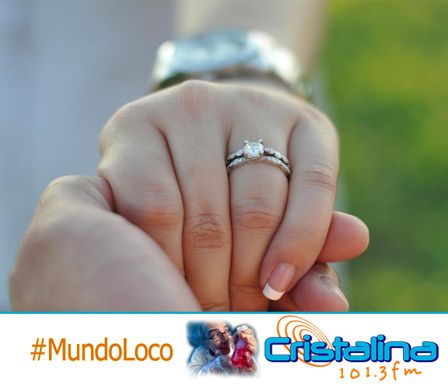 TIMADOR ROBÓ EL ANILLO DE COMPROMISO DE SU NOVIA, PARA PROPONERLE MATRIMONIO A OTRA