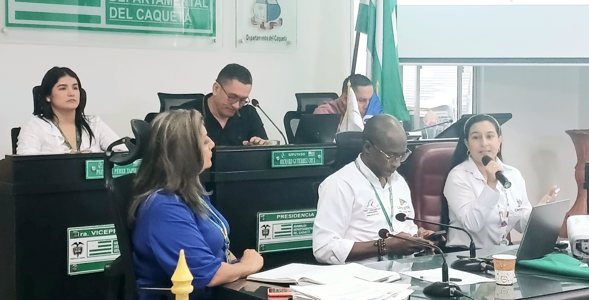 Avanza cronograma de sesiones ordinarias.