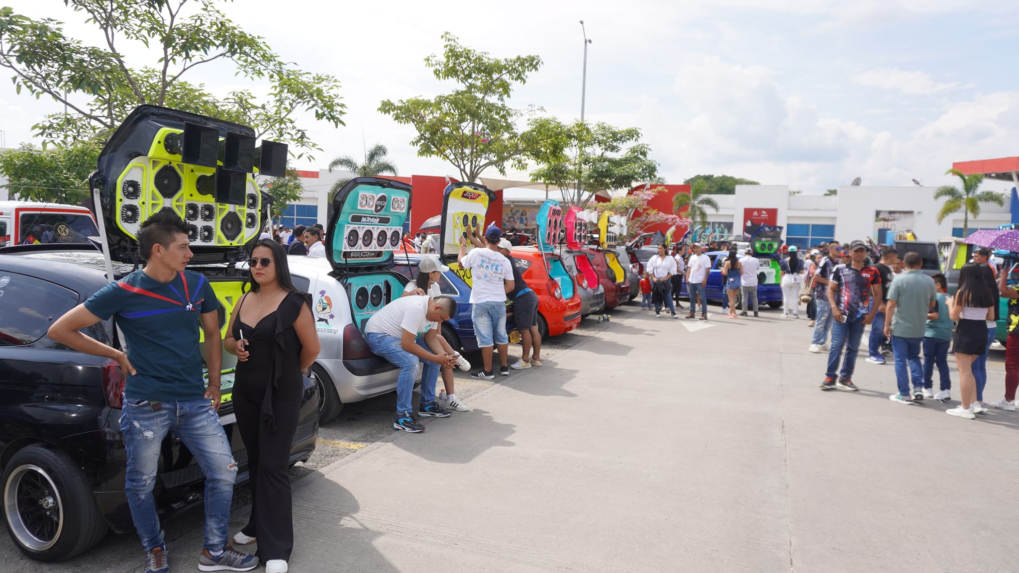 Primer encuentro nacional de Car Audio en Pitalito