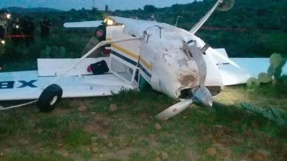 En la selva de Colombia, descubren el avión desaparecido.