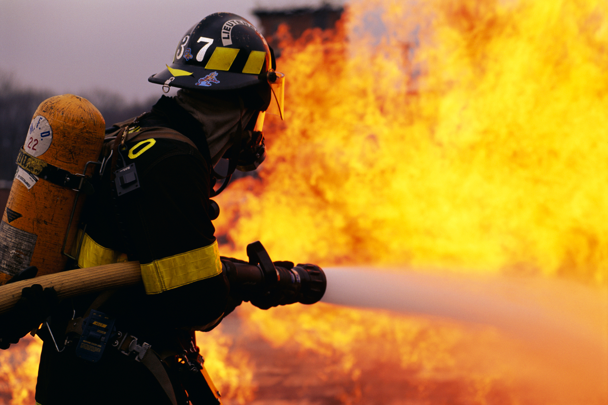 “Sequía presupuestal” y apoyo material para los cuerpos de bomberos del País