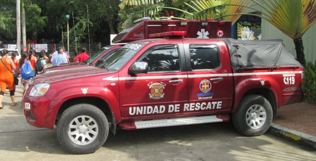 Embolatados vehículos de bomberos en el Huila