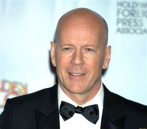 La estrella de cine Bruce Willis padece de demencia