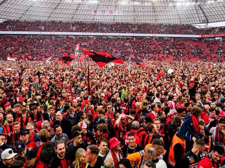 sí celebró el Bayer Leverkusen su primer título de la Bundesliga en Alemania