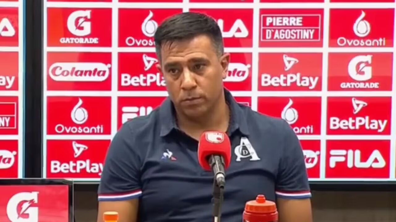 César Farías se va del América de Cali