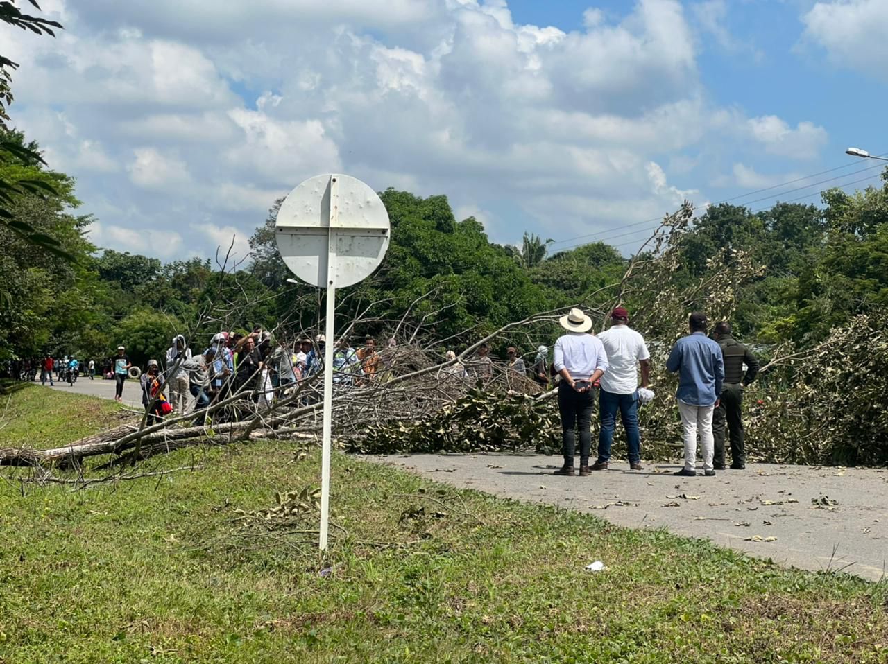 [AUDIO] Campesinos se tomarán vías, si el gobierno no cumple acuerdos de entrega de tierras