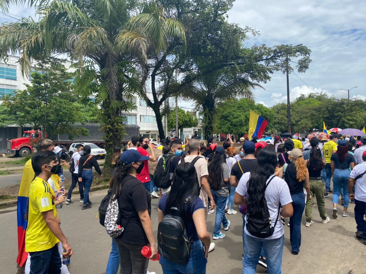Parlamentario respalda las marchas de mañana.