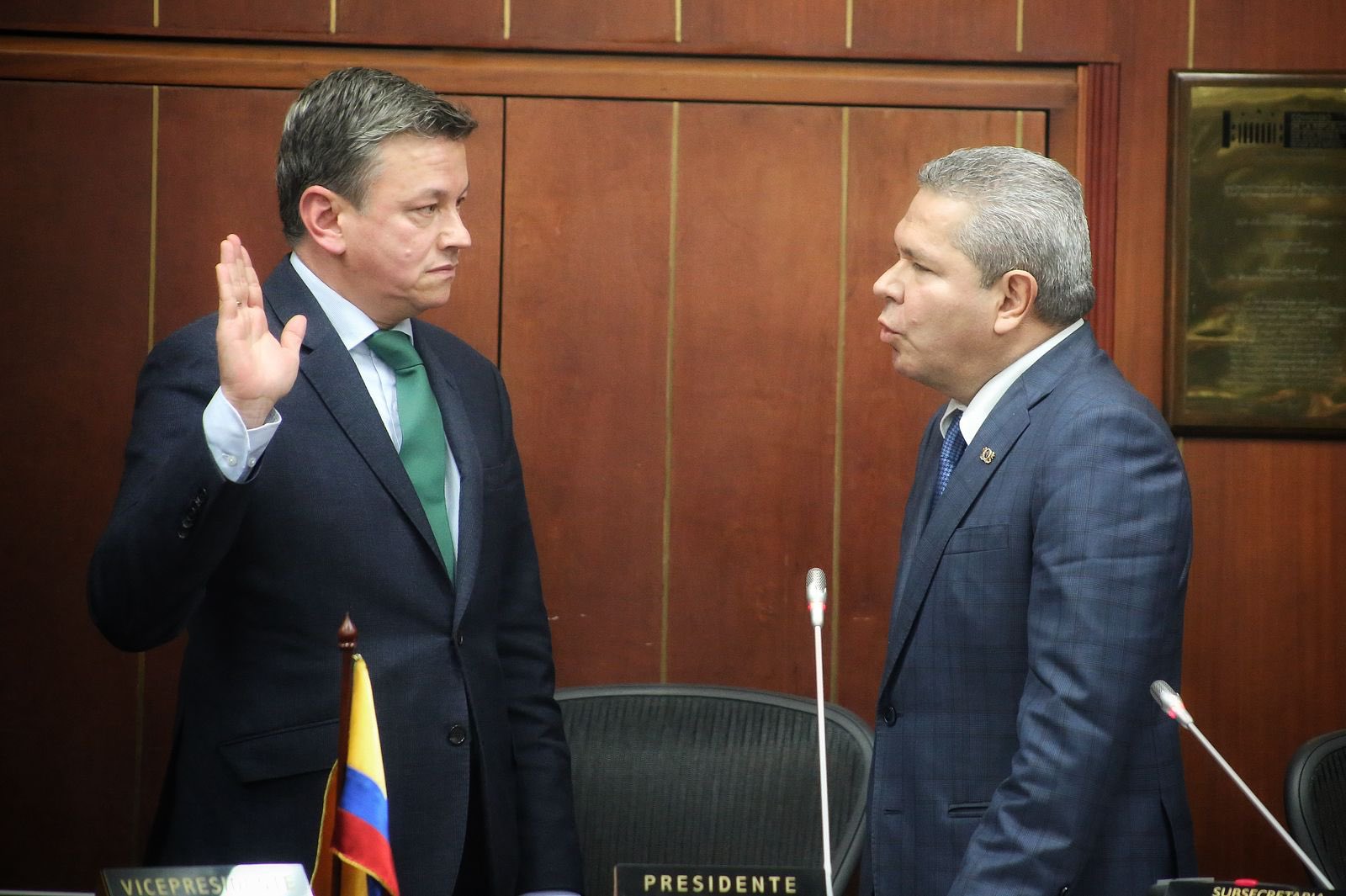 Vuelve a la arena política colombiana Carlos Ramiro Chávarro
