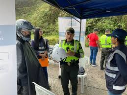 Jornada de seguridad en Las Garzas vía a Neiva.
