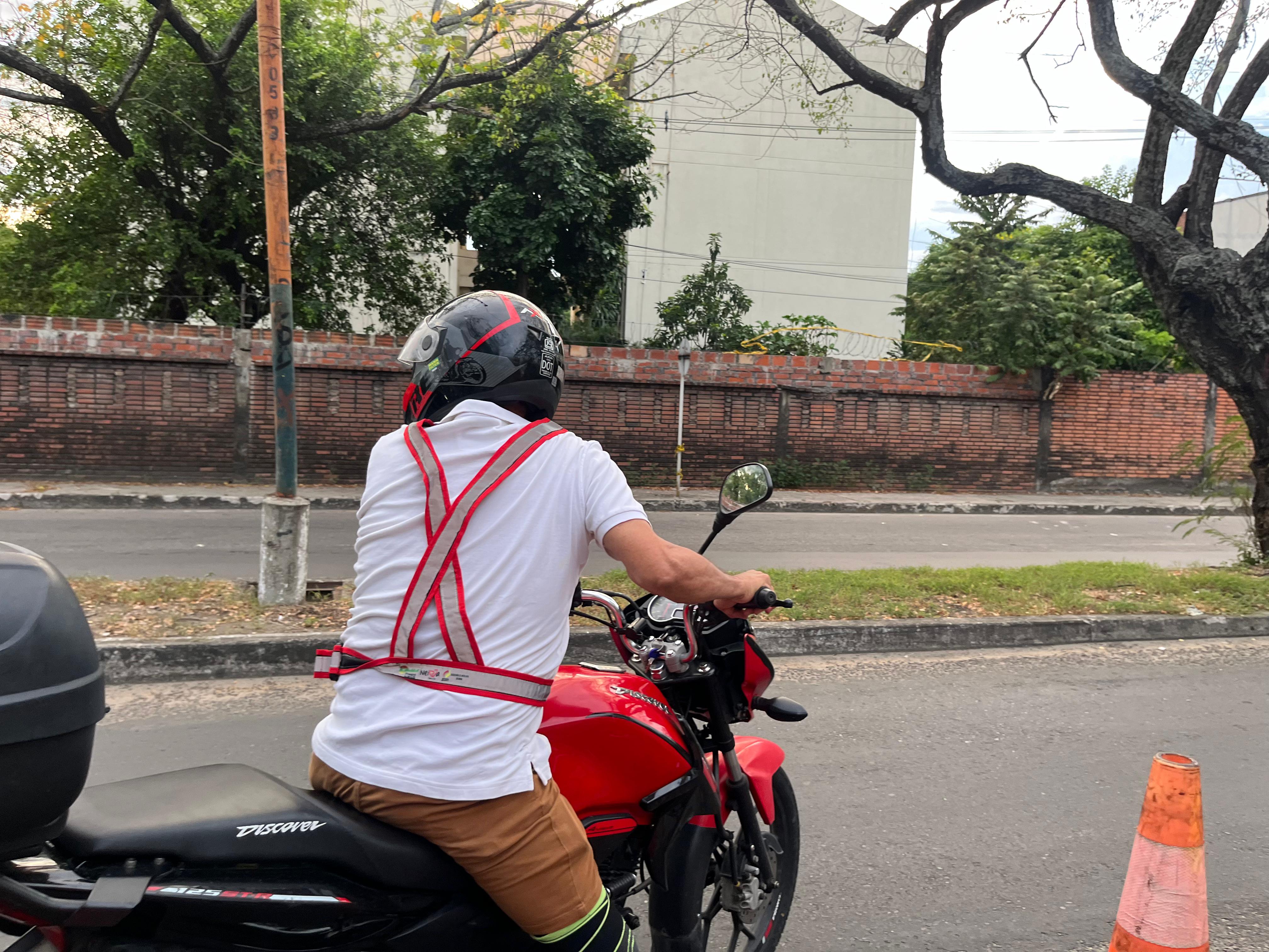 Desde el próximo 16 de febrero, será obligatorio el uso del chaleco para los motociclistas y bici usuarios de Neiva