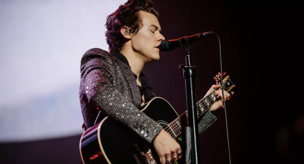 Peligro en concierto de Harry Styles en Bogotá: hubo fans desmayadas por estar apeñuscadas