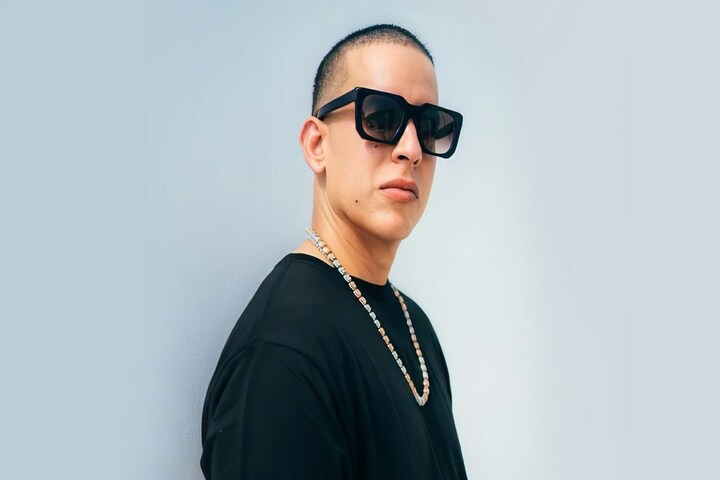 Daddy Yankee firma un contrato millonario y lanzará su primer disco en 8 años