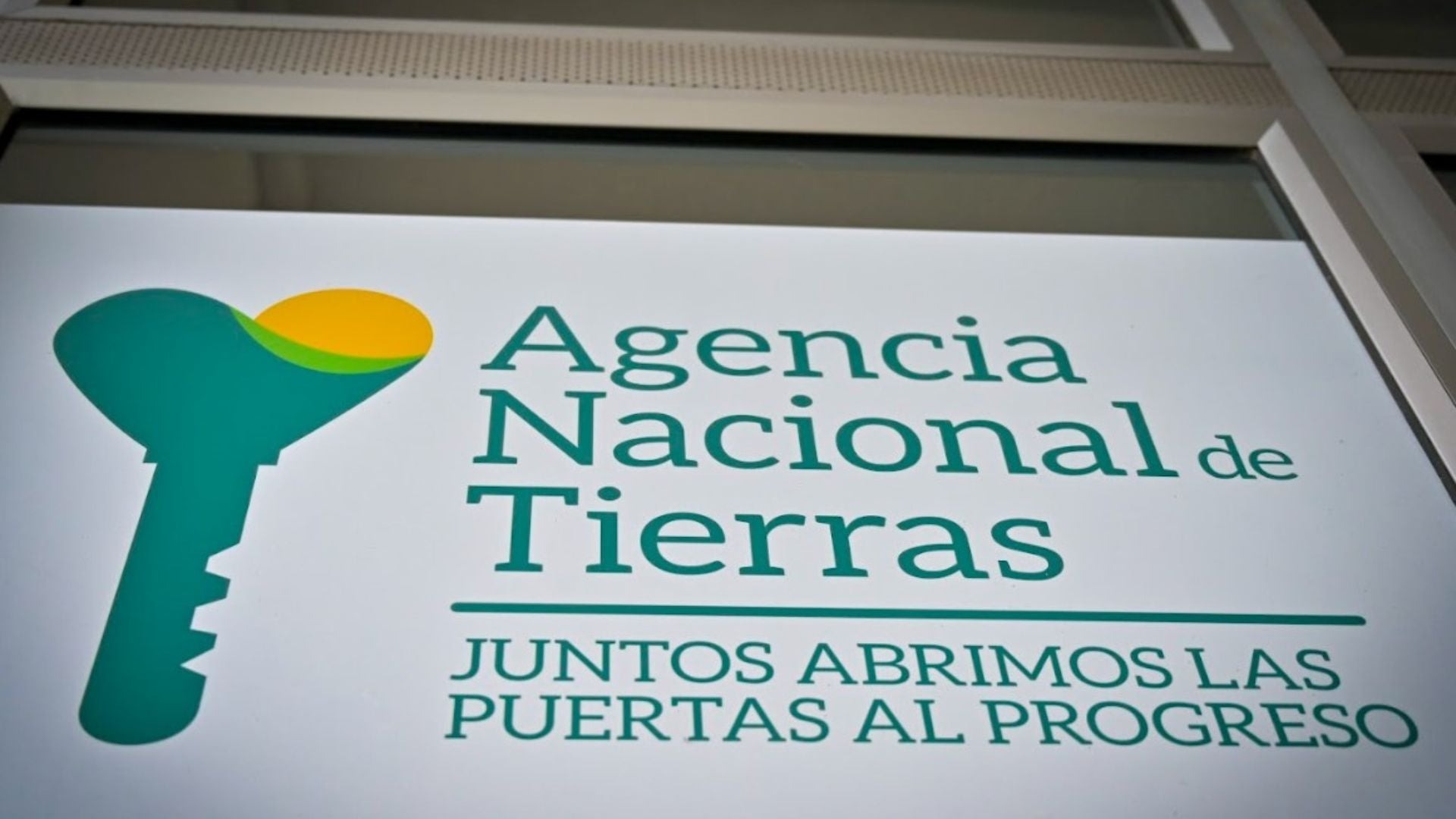 Agencia Nacional de Tierras ´al tablero´.