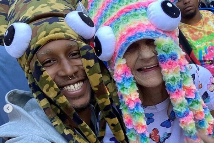 ¡Qué viva el amor! Ella tiene 61 años y él 24 y quieren tener hijos