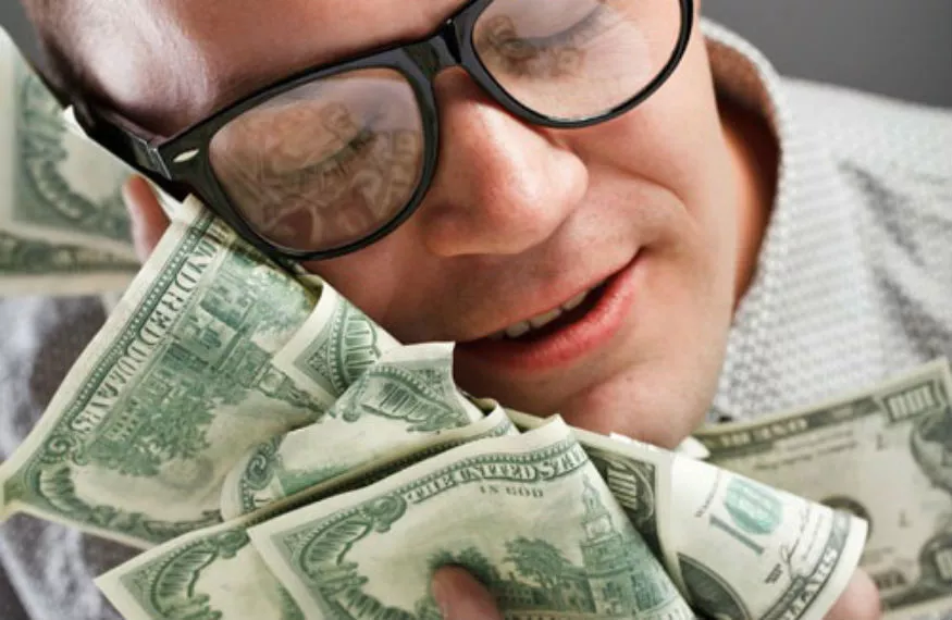 Los feos tienen más probabilidades de ser ricos, según estudio