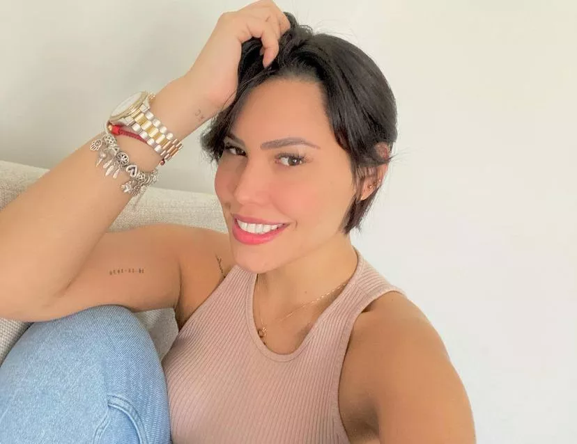 Contra viento y marea: Ana del Castillo lloró durante caravana de lanzamiento de su nuevo disco