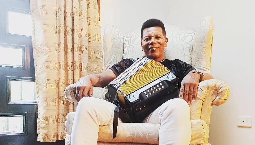 El vallenato está de luto: muere el acordeonero Víctor Rey Reyes