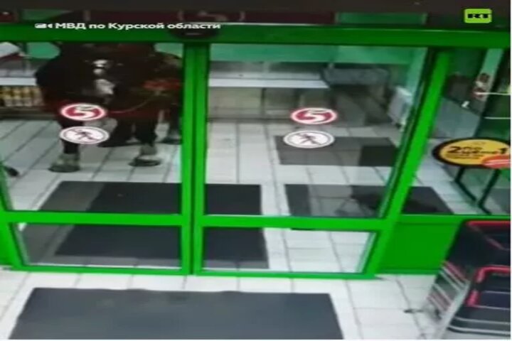 Borracho fue a comprar pan montado en un caballo