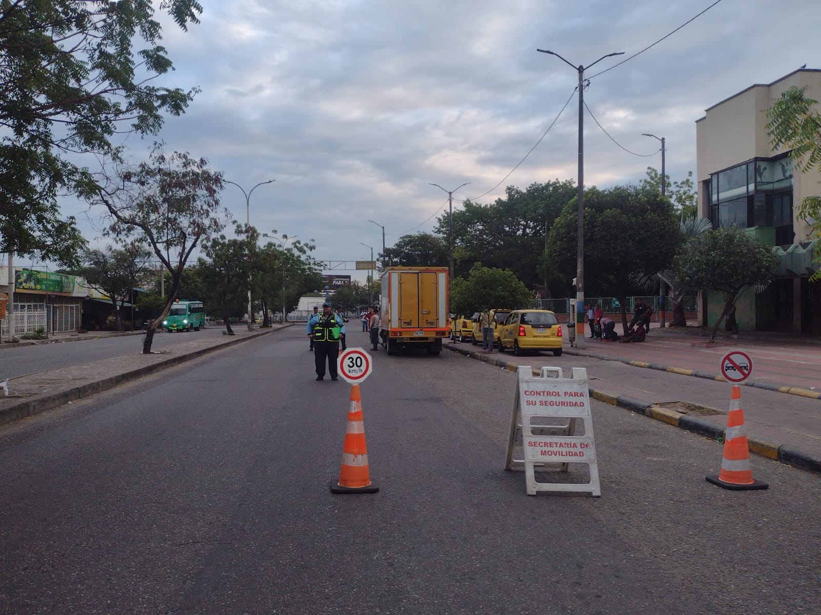 Neiva Sin Carro, Ni Moto