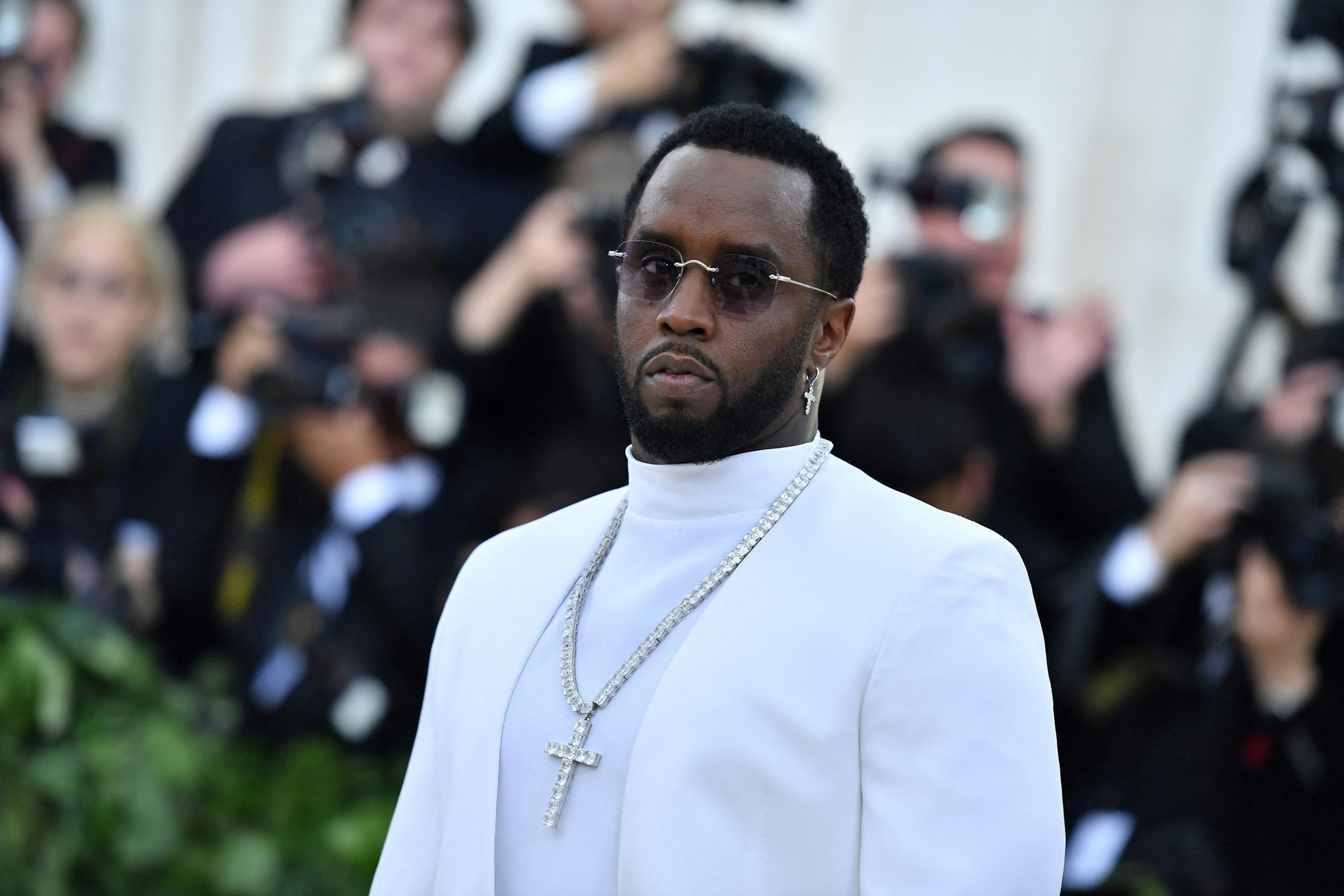 Desde la cárcel Sean “Diddy” Combs estaría interfiriendo en su caso