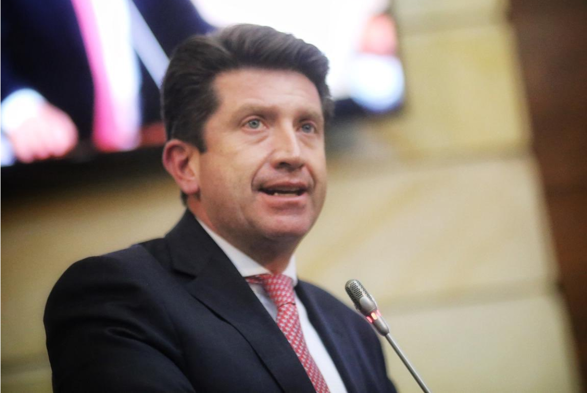 Moción de censura en contra del ministro de defensa, Diego Molano.