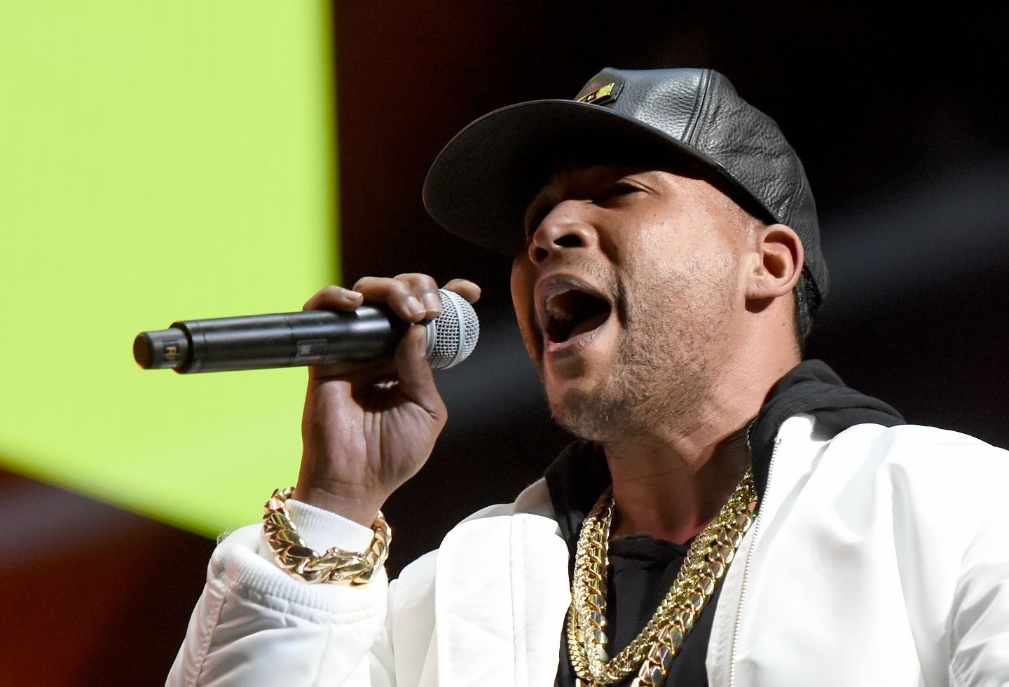 Don Omar viene lleno de colaboraciones