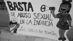 Pliego de cargos contra docente por delitos sexuales