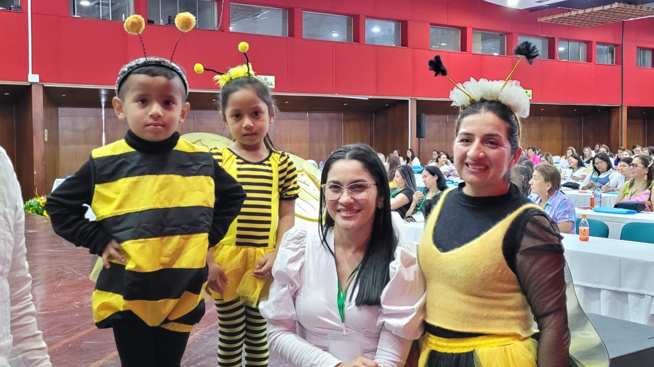 ‘dulces guardianes’ del municipio de Isnos, se alzó con el premio de primera infancia en ‘la noche de la excelencia educativa’