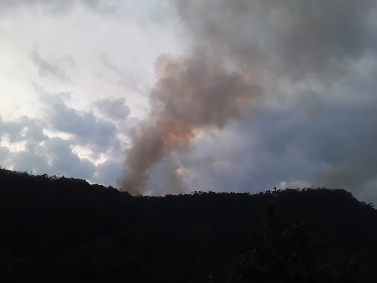 Voraz incendio en Florencia.