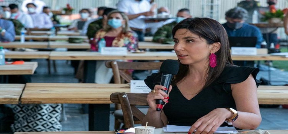 MInistra de educación nacional verifica el retorno a las aulas.