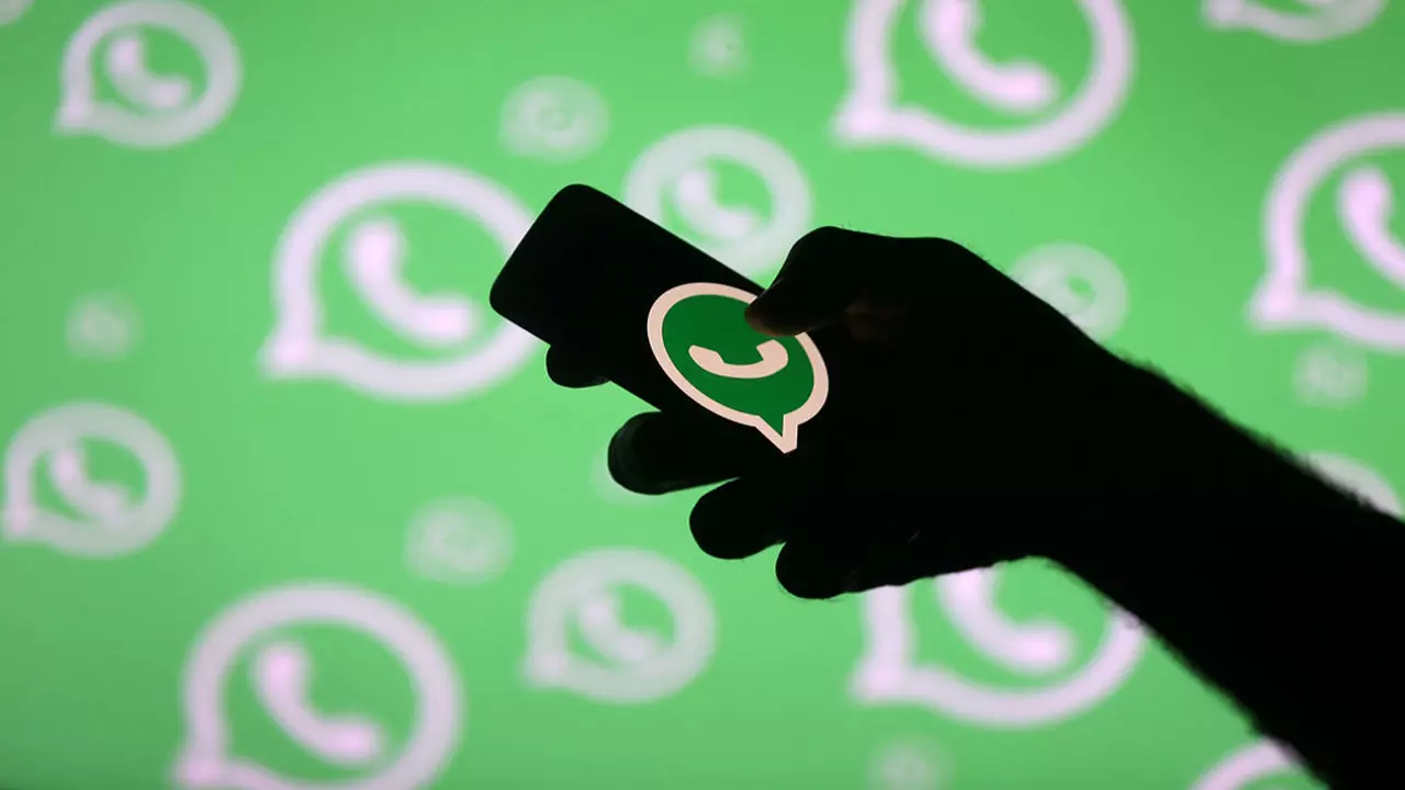 Inescrupulosos estarían utilizando grupos de WhatsApp y Facebook, para viralizar “mensajes falsos”