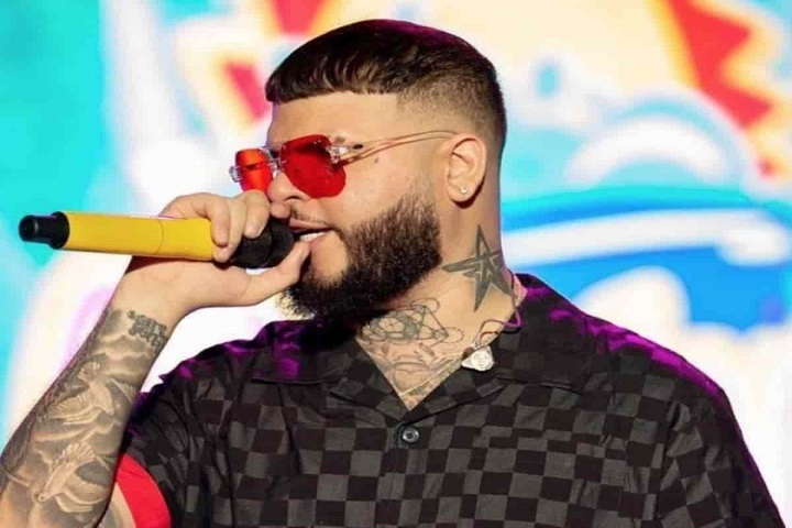 Farruko devolverá dinero a quienes reclamaron por convertir su concierto “en misa”