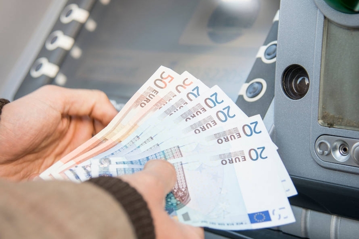 Insólito, Dinero gratis en cajeros de Irlanda