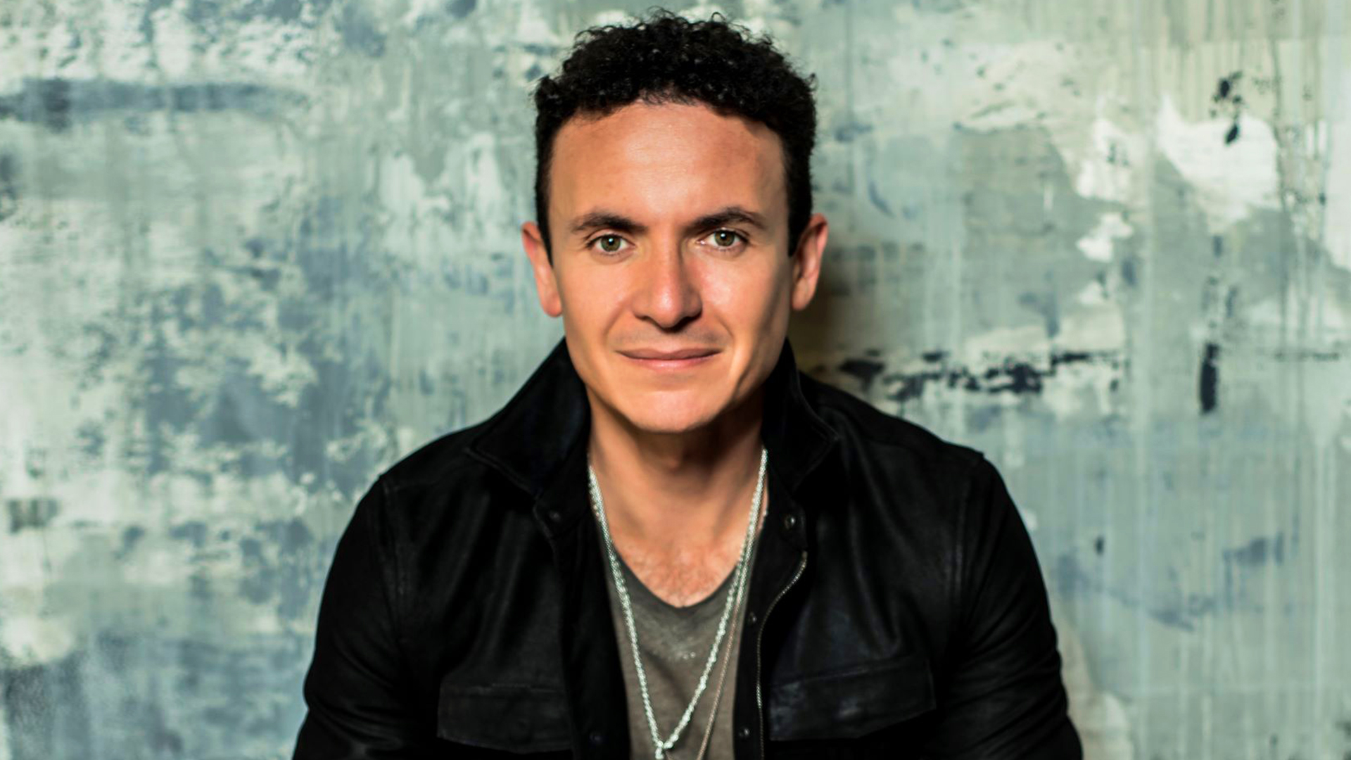Fonseca llegará con su gira “Tropicalia” a Estados Unidos