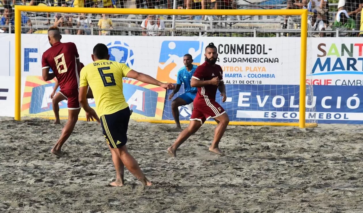 Tres deportistas huilenses convocados en lista definitiva de Selección Colombia de Fútbol Playa