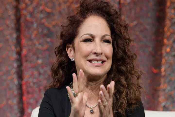 Después de 7 años de ausencia regresa Gloria Estefan con  'Cuando hay amor'.