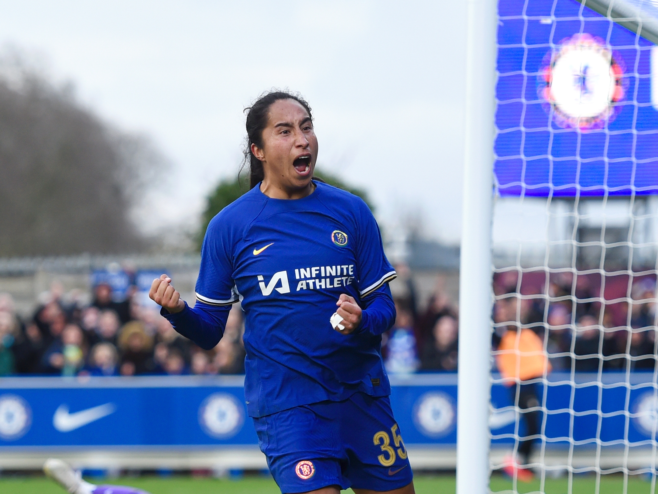 Golazo de Mayra Ramírez con el Chelsea