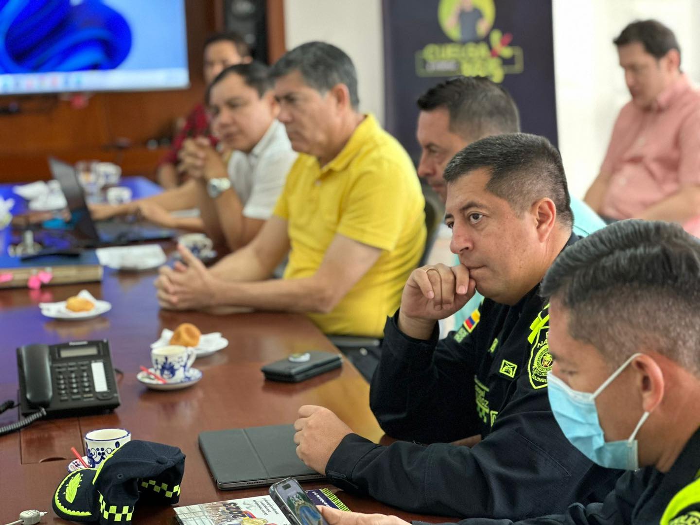 El gobierno departamental junto con la policía, ejército y las empresas transportadoras del Huila, realizaron una reunión para fortalecer  la seguridad en la región