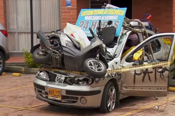 Por ser un “mal vecino” terminaron destruyendo sus carros
