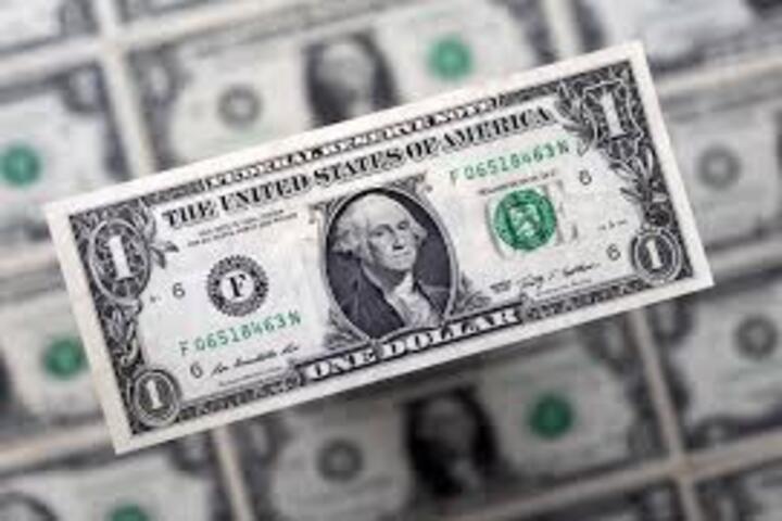 El dólar en Colombia se disparó y superó los 4.300 pesos en su valor máximo intradía