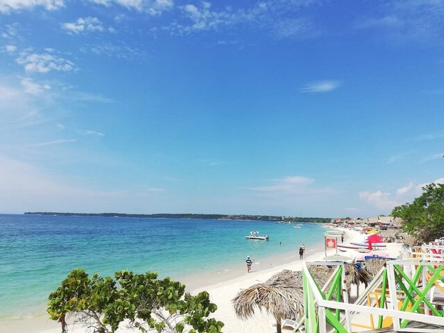 Cobros excesivos en restaurantes en playa blanca en la isla Barú